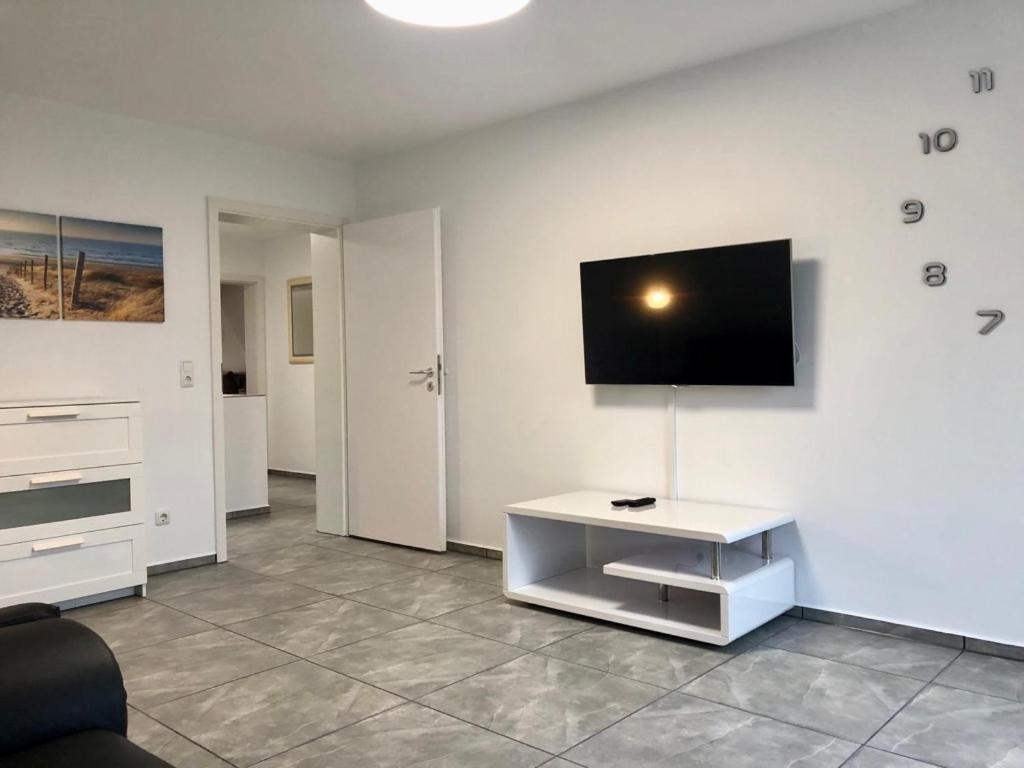 Ahrensbok Dachgeschosswohnung Mit Seeblick מראה חיצוני תמונה