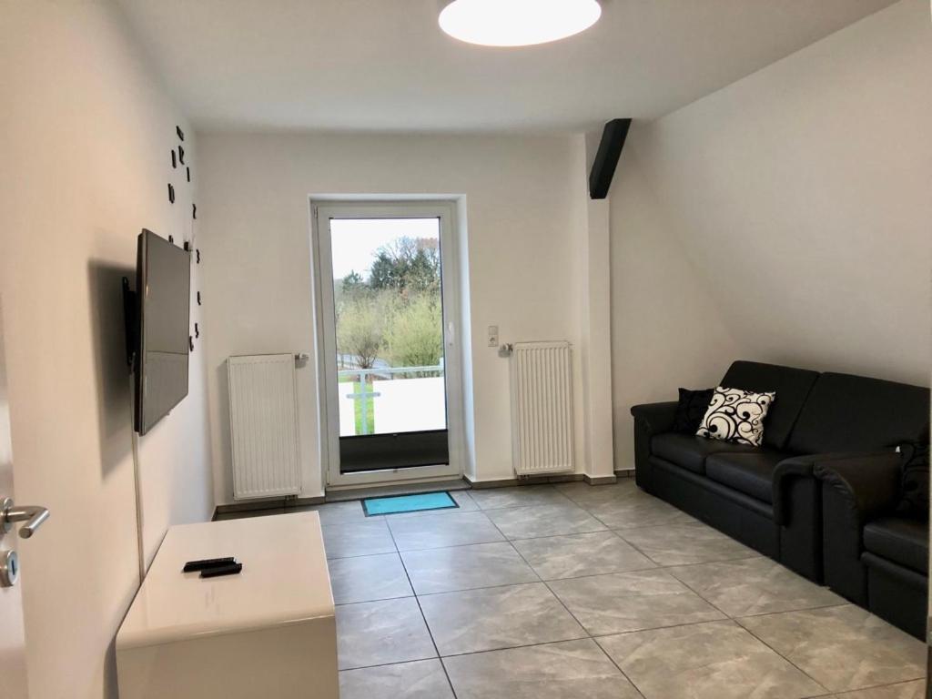 Ahrensbok Dachgeschosswohnung Mit Seeblick מראה חיצוני תמונה