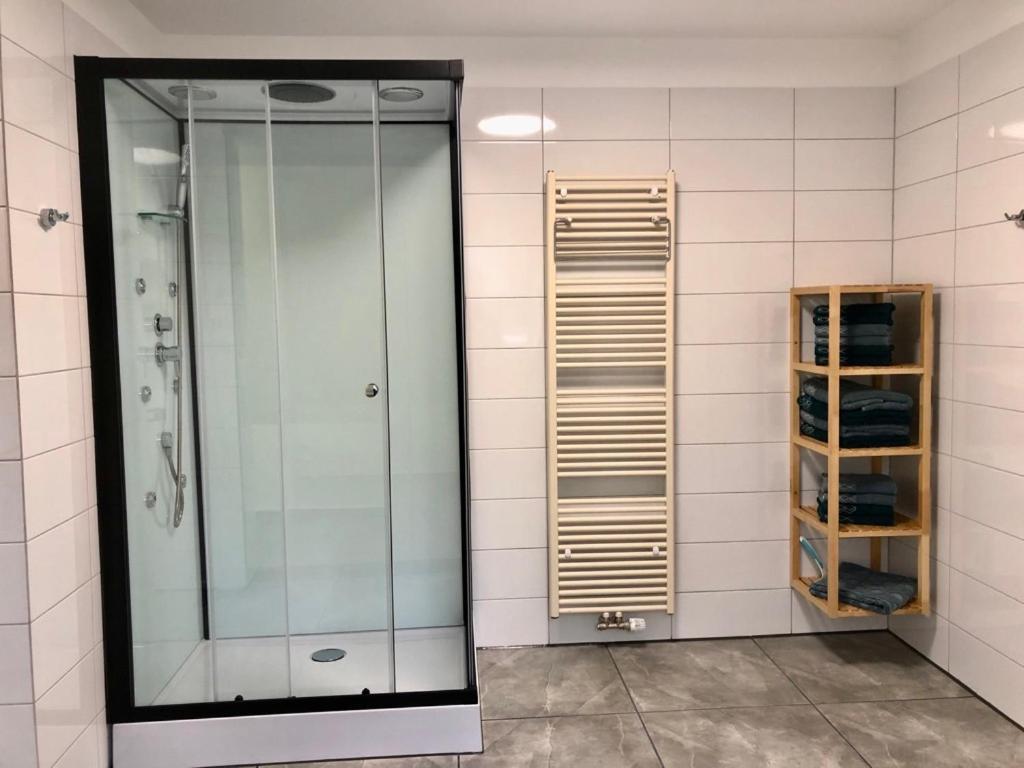 Ahrensbok Dachgeschosswohnung Mit Seeblick מראה חיצוני תמונה