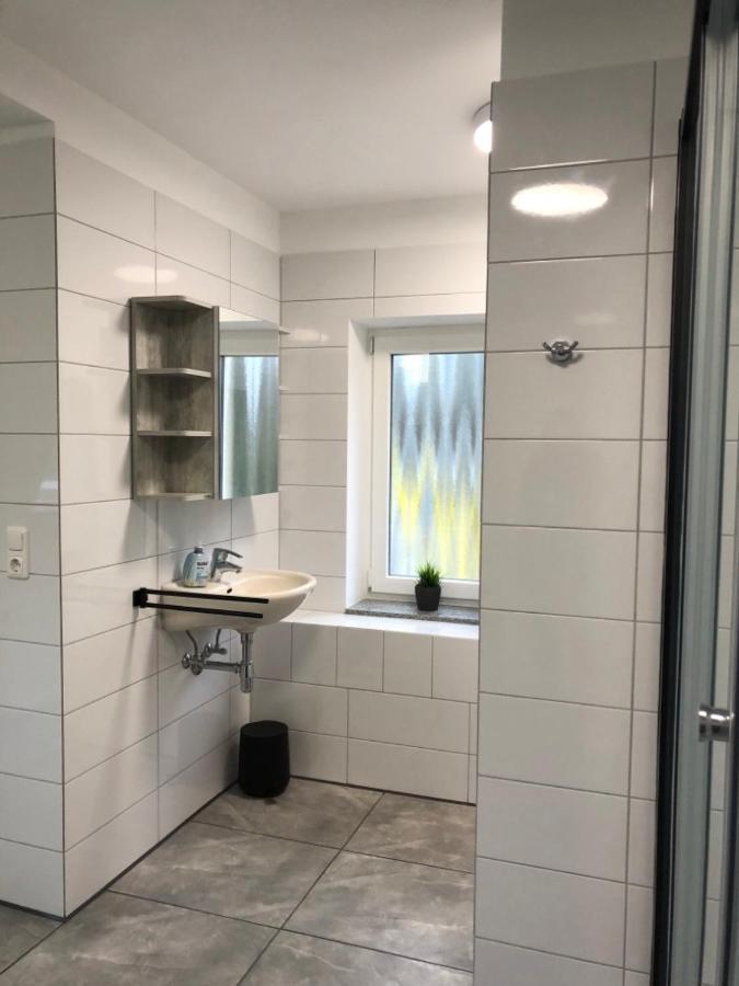 Ahrensbok Dachgeschosswohnung Mit Seeblick מראה חיצוני תמונה