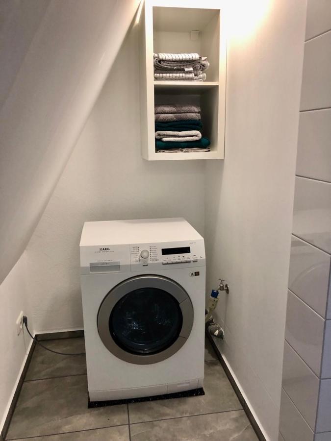 Ahrensbok Dachgeschosswohnung Mit Seeblick מראה חיצוני תמונה