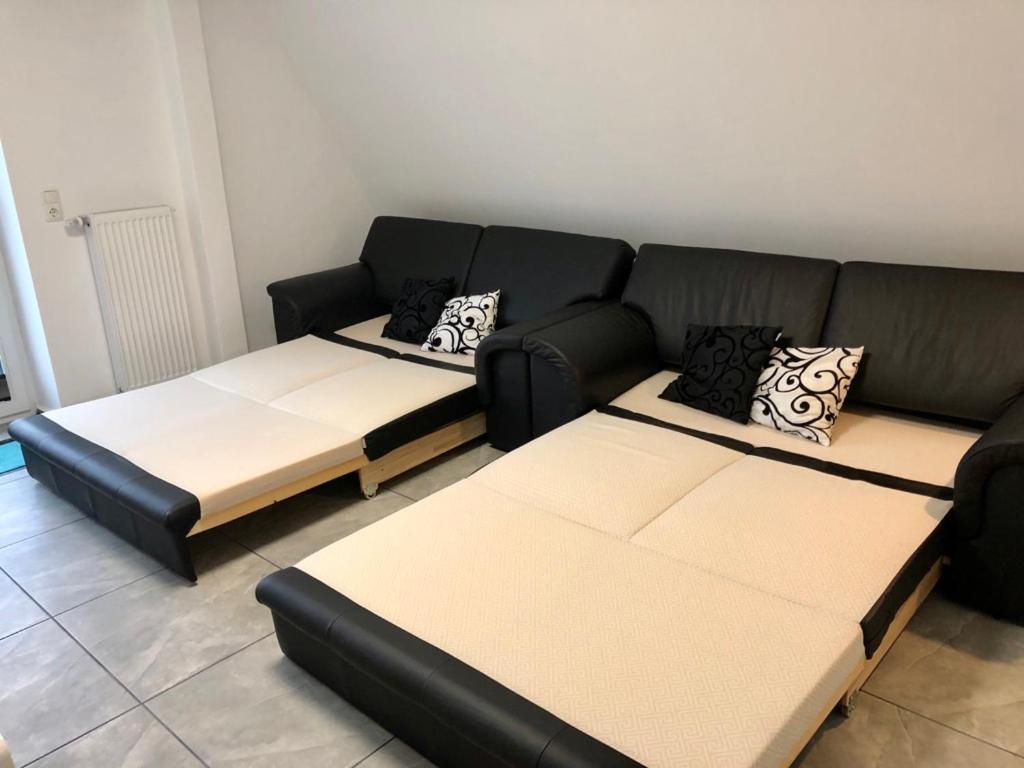 Ahrensbok Dachgeschosswohnung Mit Seeblick מראה חיצוני תמונה