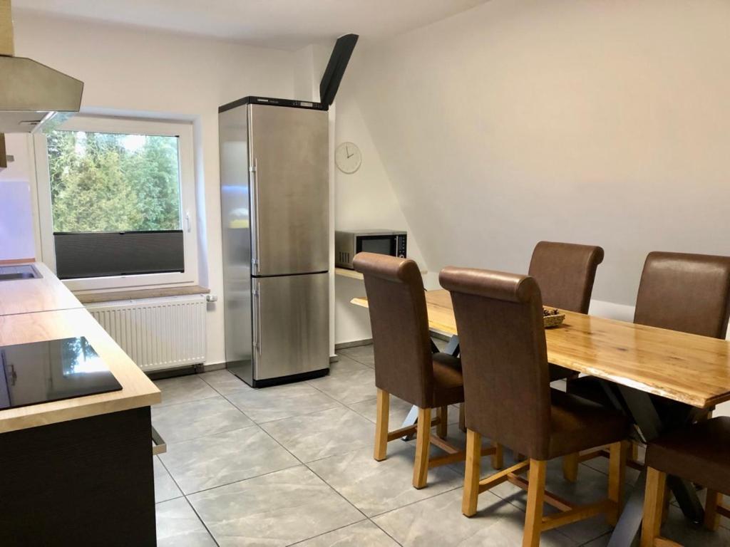 Ahrensbok Dachgeschosswohnung Mit Seeblick מראה חיצוני תמונה