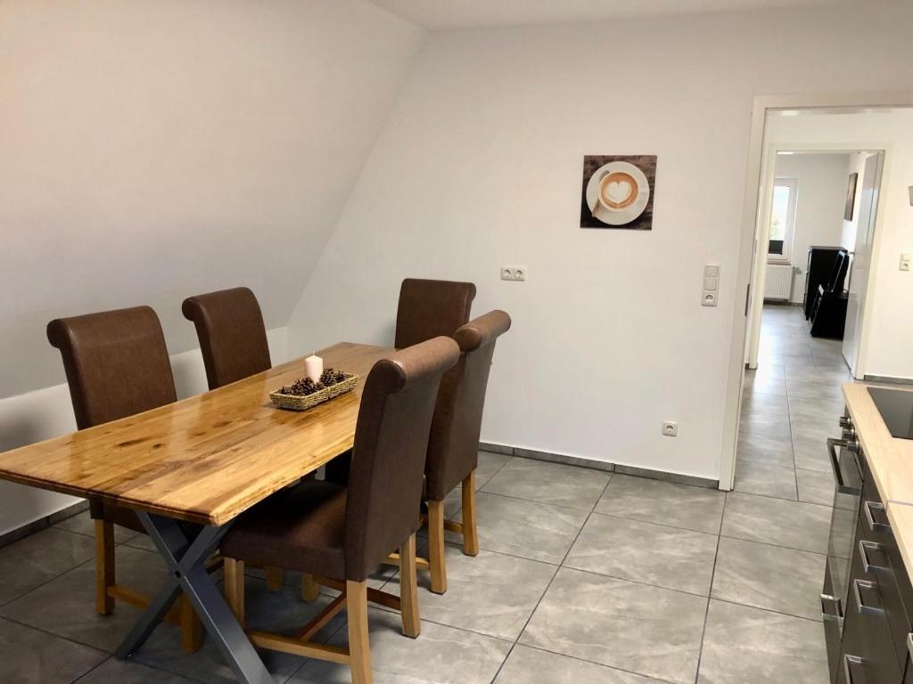 Ahrensbok Dachgeschosswohnung Mit Seeblick מראה חיצוני תמונה